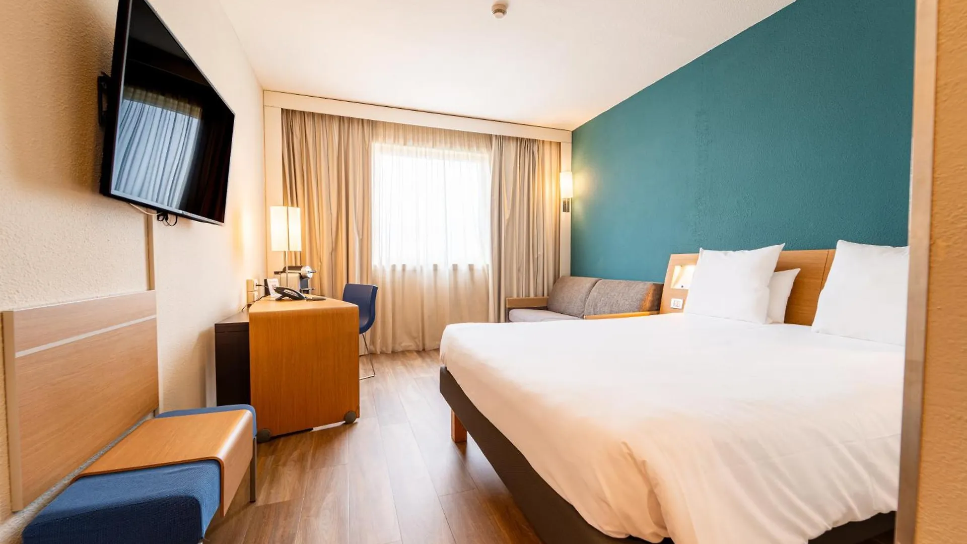 **** Отель Novotel Roma Est Италия